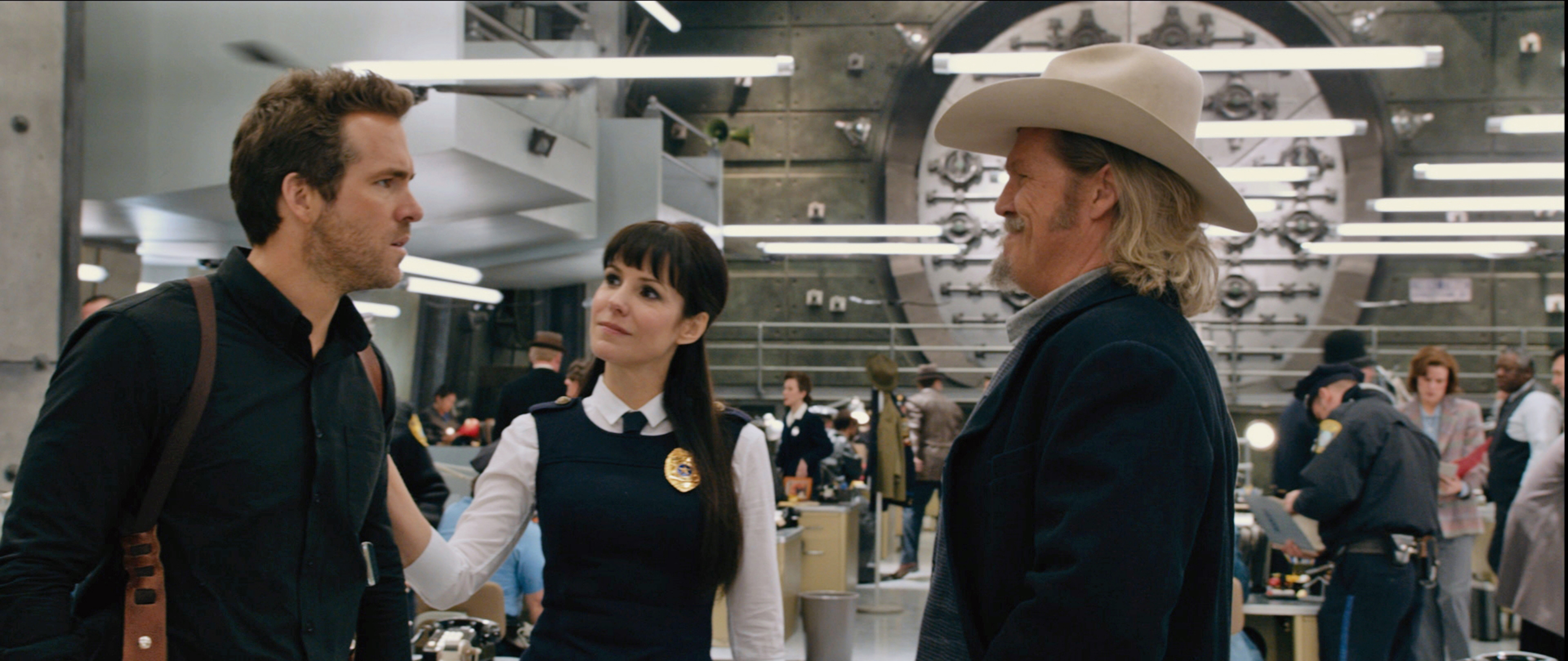 Ryan Reynolds, Mary-Louise Parker and Jeff Bridges in R.I.P.D.