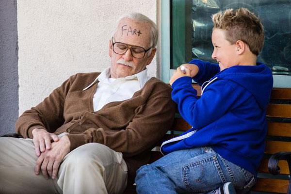 Johnny Knoxville and Jackson Nicoll in Bad Grandpa
