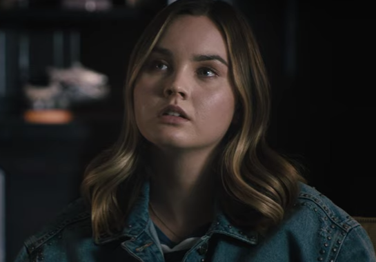 Liana Liberato in Light as a Feather