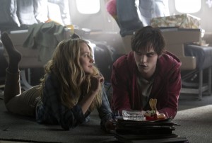 WB 012 DF JT 17314 300x202 WARM BODIES
