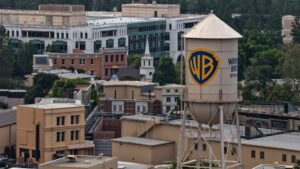 Wall Street’s Wait: Investor Sentiment and Market Impact of the Paramount–Warner Freeze